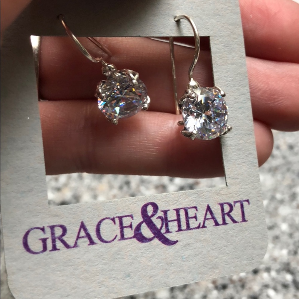 New- Grace & Heart earrings